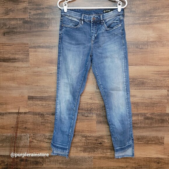 Blanknyc intro Jeans 29 Mid Rise Skinny Tummy Control Raw Step Hem Medium Light - Picture 1 of 14